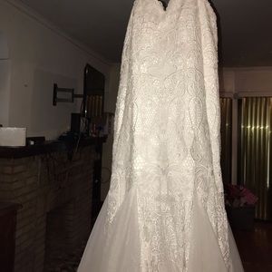 Wedding dress